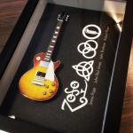 Quadro Jimmy Page com Mini Guitarra