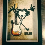 Quadro Mike McCready com Mini Guitarra
