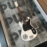 Quadro CJ Ramone com Mini Contra Baixo