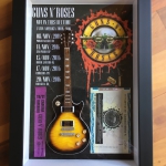 Quadro Slash com Mini Guitarra