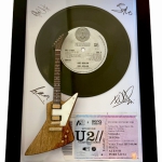 Quadro The Edge com Mini Guitarra e Disco de Vinil 