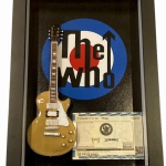 Quadro Pete Townshend com Mini Guitarra