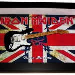 Quadro Dave Murray com Mini Guitarra