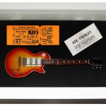 Quadro Ace Frehley com Mini Guitarra