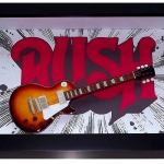 Quadro Alex Lifeson com Mini Guitarra